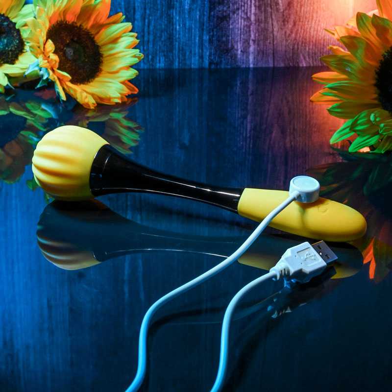 Gender X SUNFLOWER Wand Vibrator - Yellow